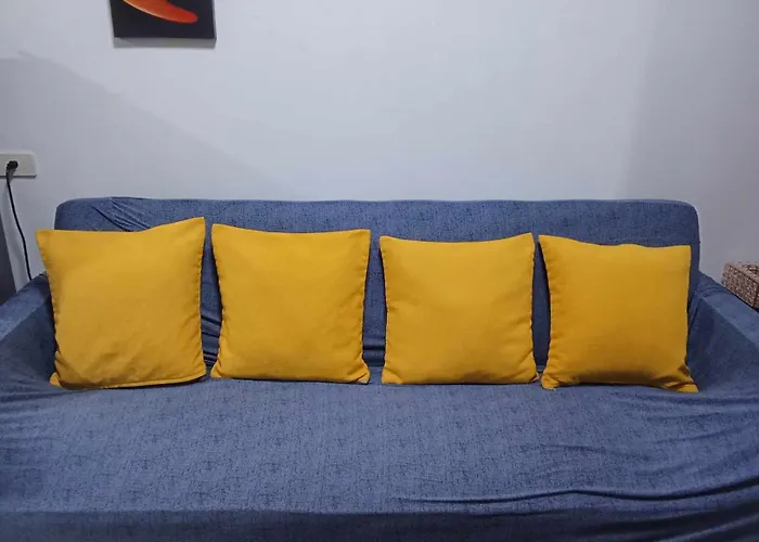 241-1br -1bed 1 Extra Mattress Apartment Manila